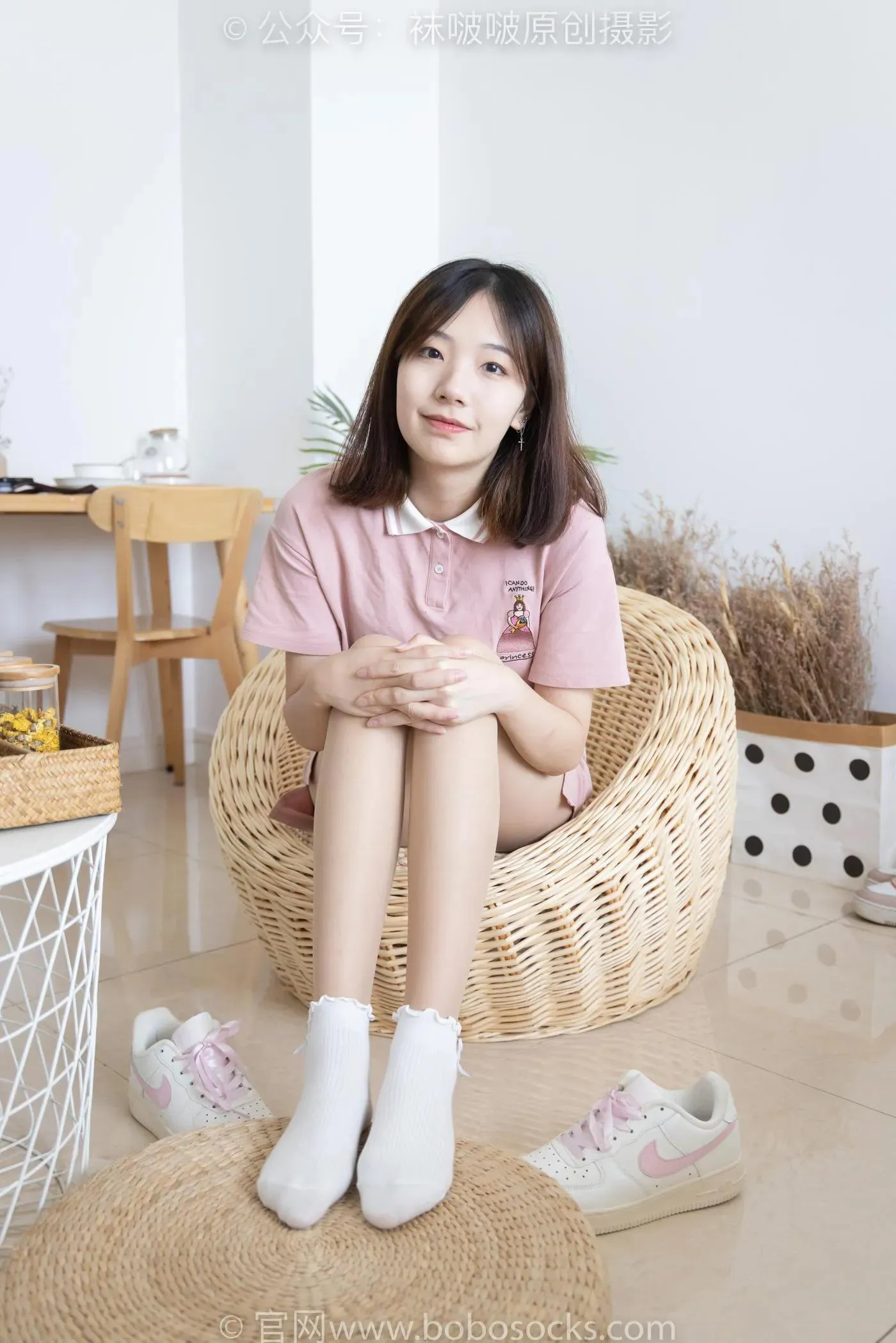 [BoBoSocks袜啵啵]NO.163 小甜豆-空军一号板鞋、白棉袜、肉丝 [135P]插图9